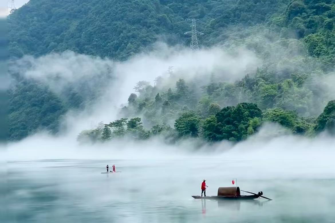 Dongjiang Lake Scenic Area